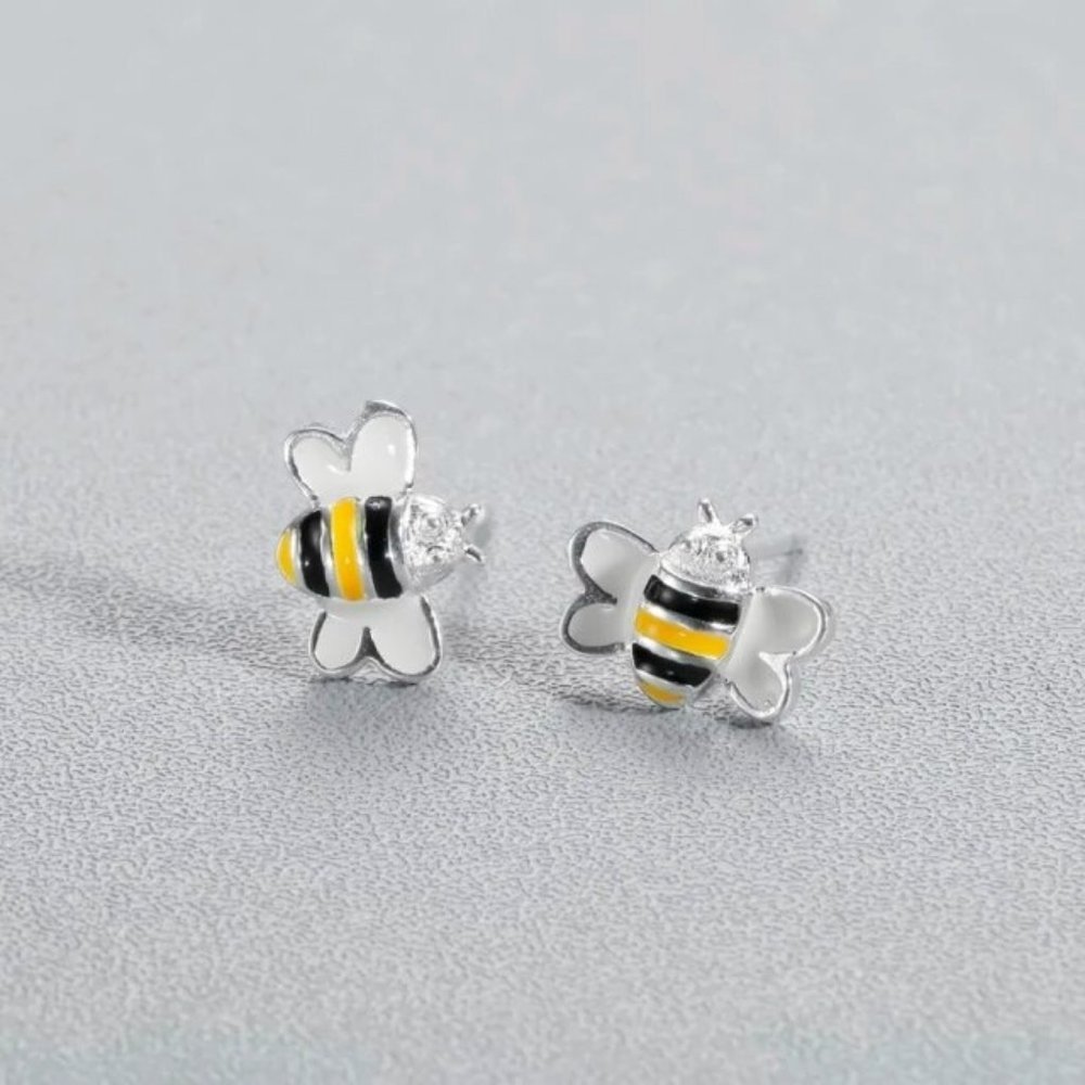 S925 Adorable Bee Stud Earrings - Picture 5 of 10